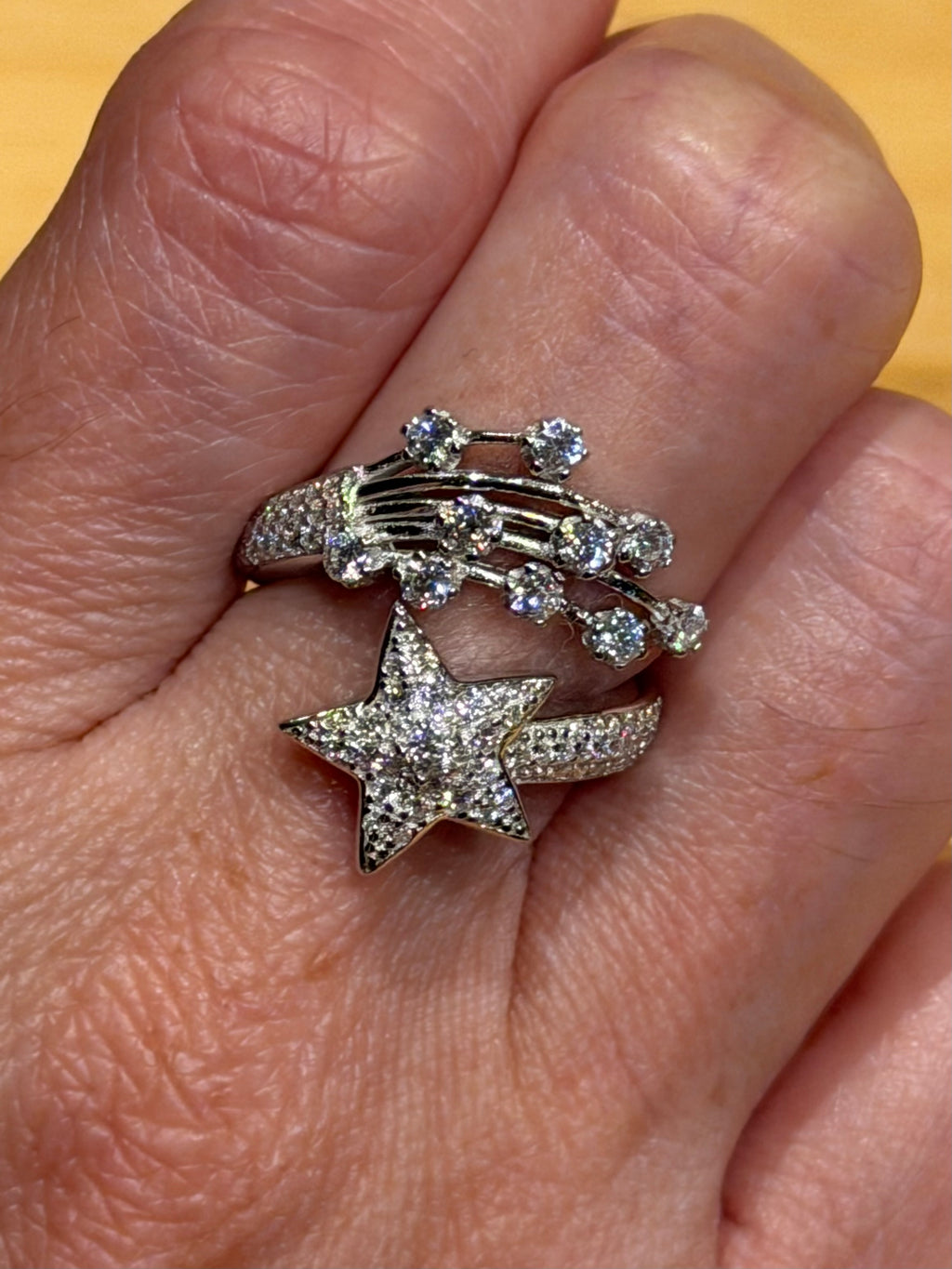 Anillo Estrella Fugaz De Plata con Moissanita