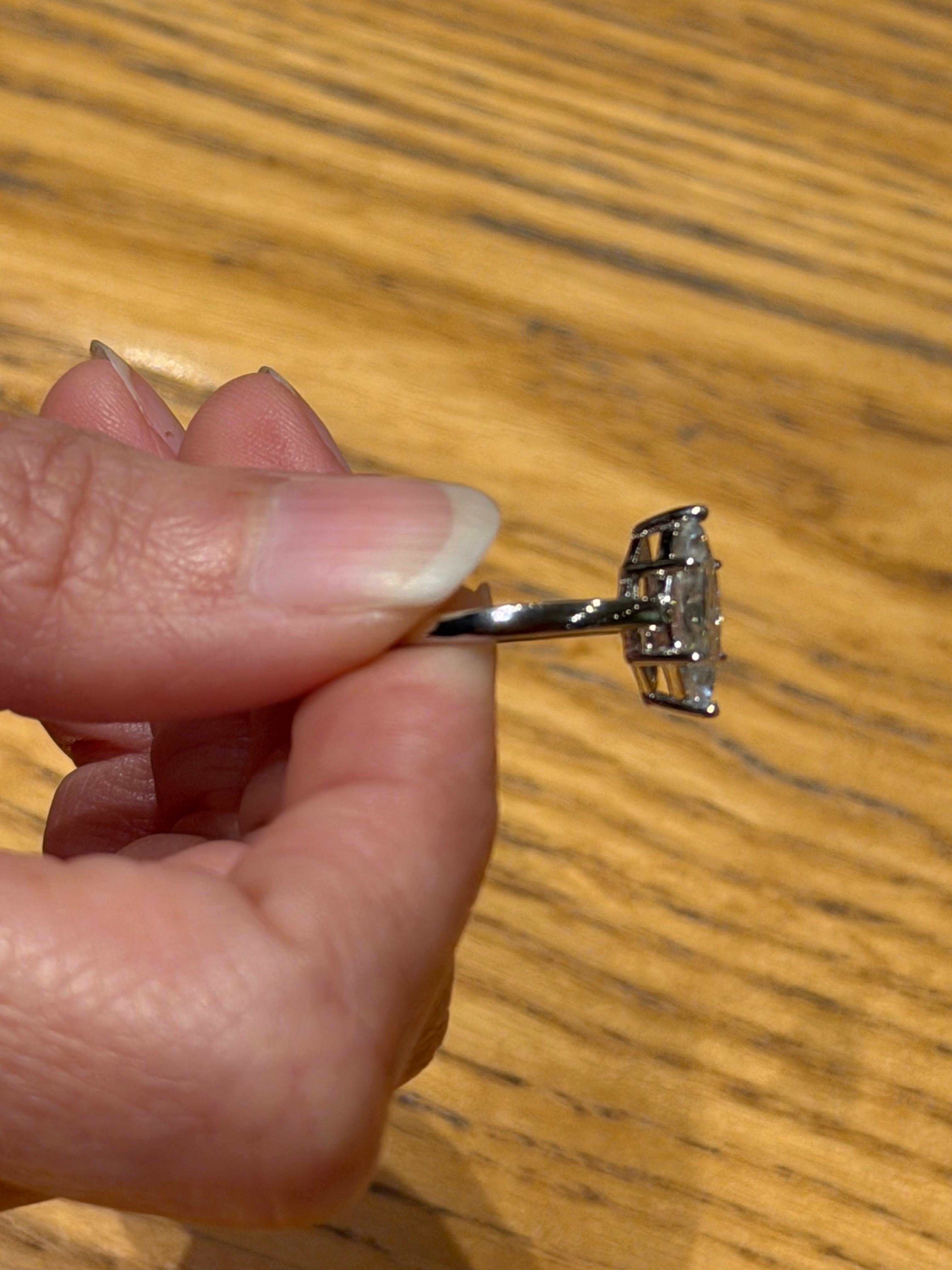Anillo Marquesa de Plata con Moissanita 2ct