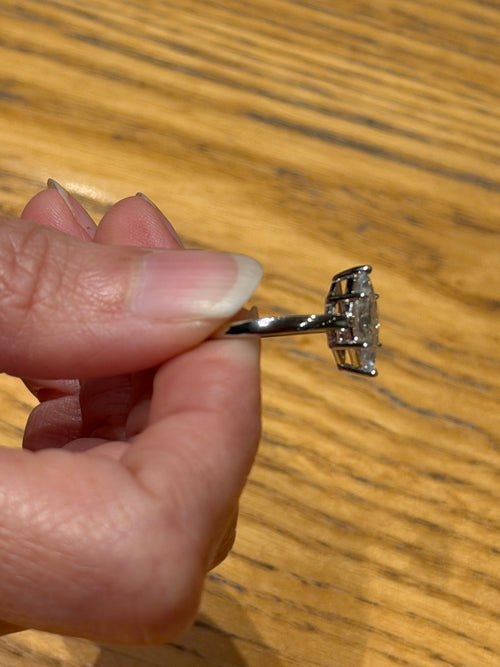 Anillo Marquesa de Plata con Moissanita 2ct