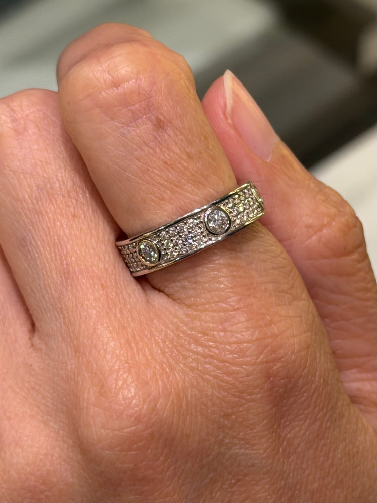 Anillo Lover de Plata con Moissanita Full Pavé