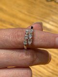 Anillo 6 peras de Plata con Moissanita