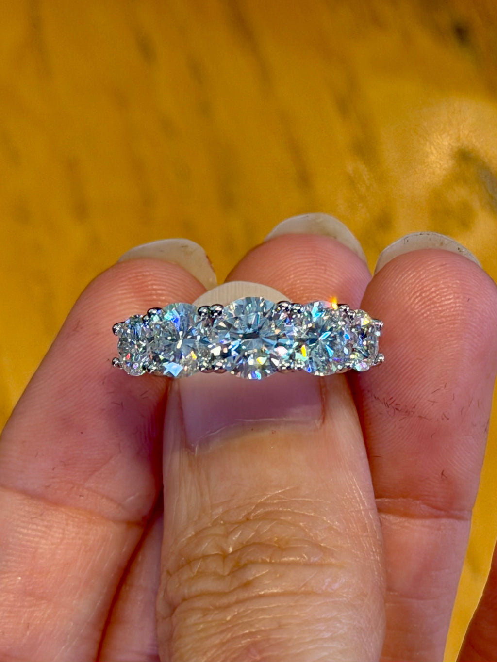 Anillo graduado de Plata con Moissanita 3.6 ct