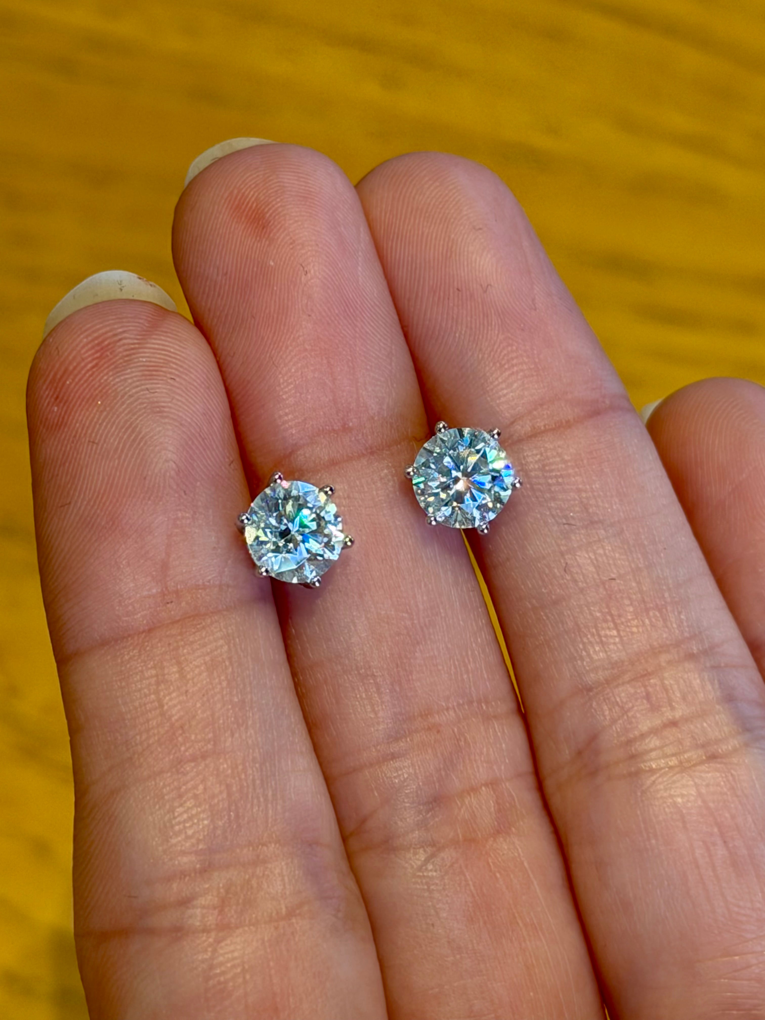 Aretes Solitarios de Plata con Moissanita 0.5ct-1.5ct