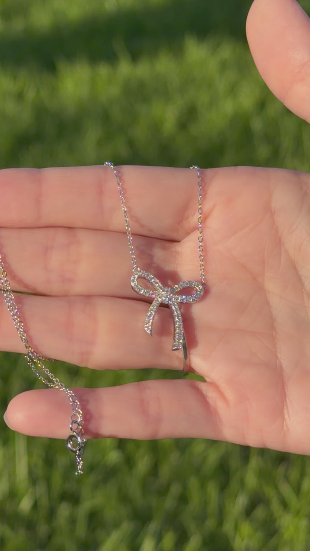 Collar de Moño de Plata con Moissanita