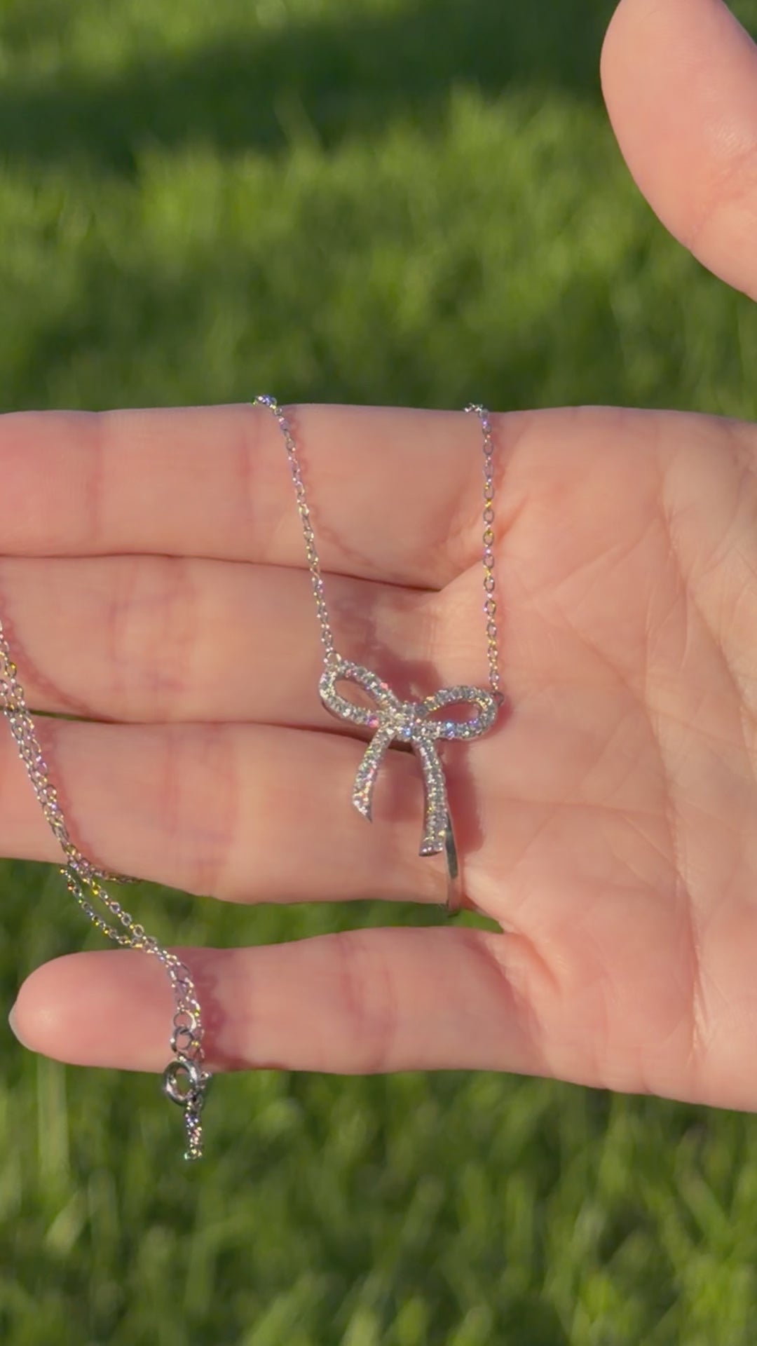 Collar de Moño de Plata con Moissanita