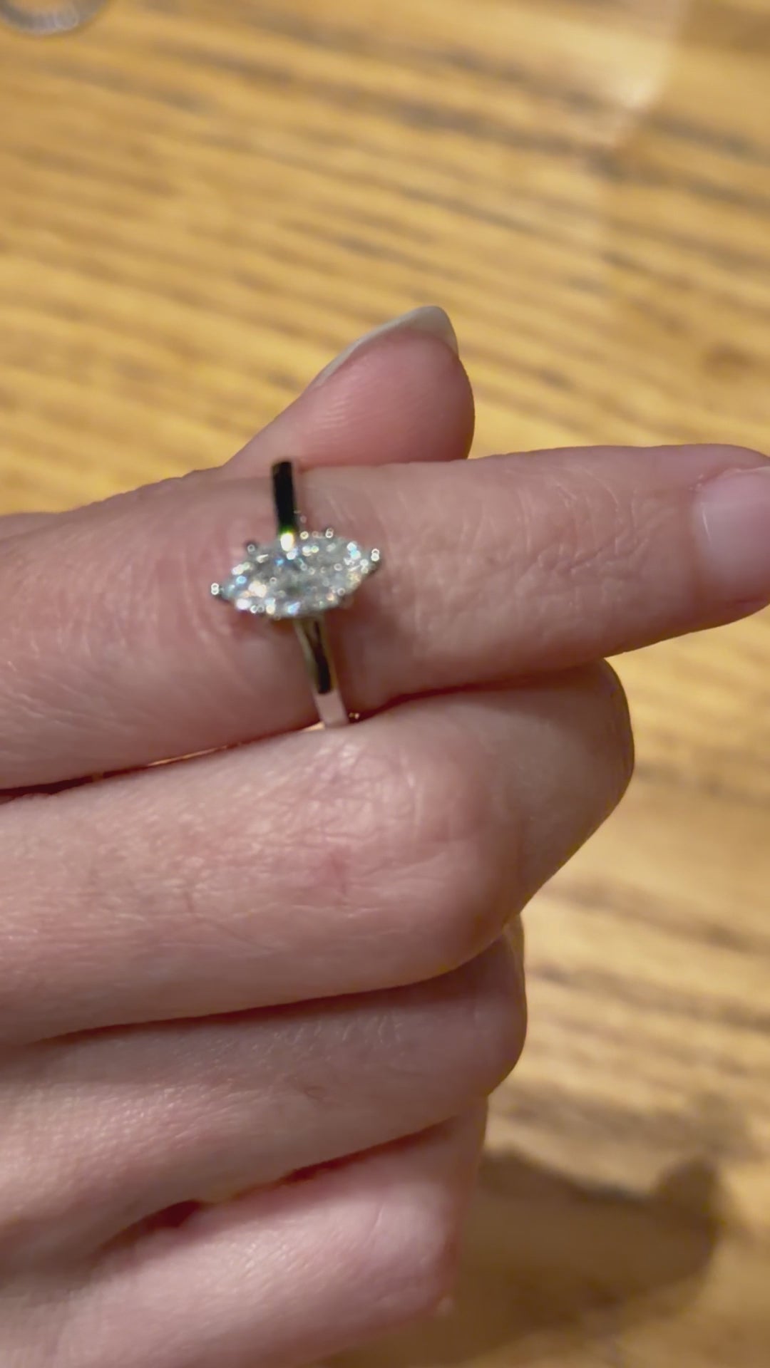 Anillo Marquesa de Plata con Moissanita 1ct