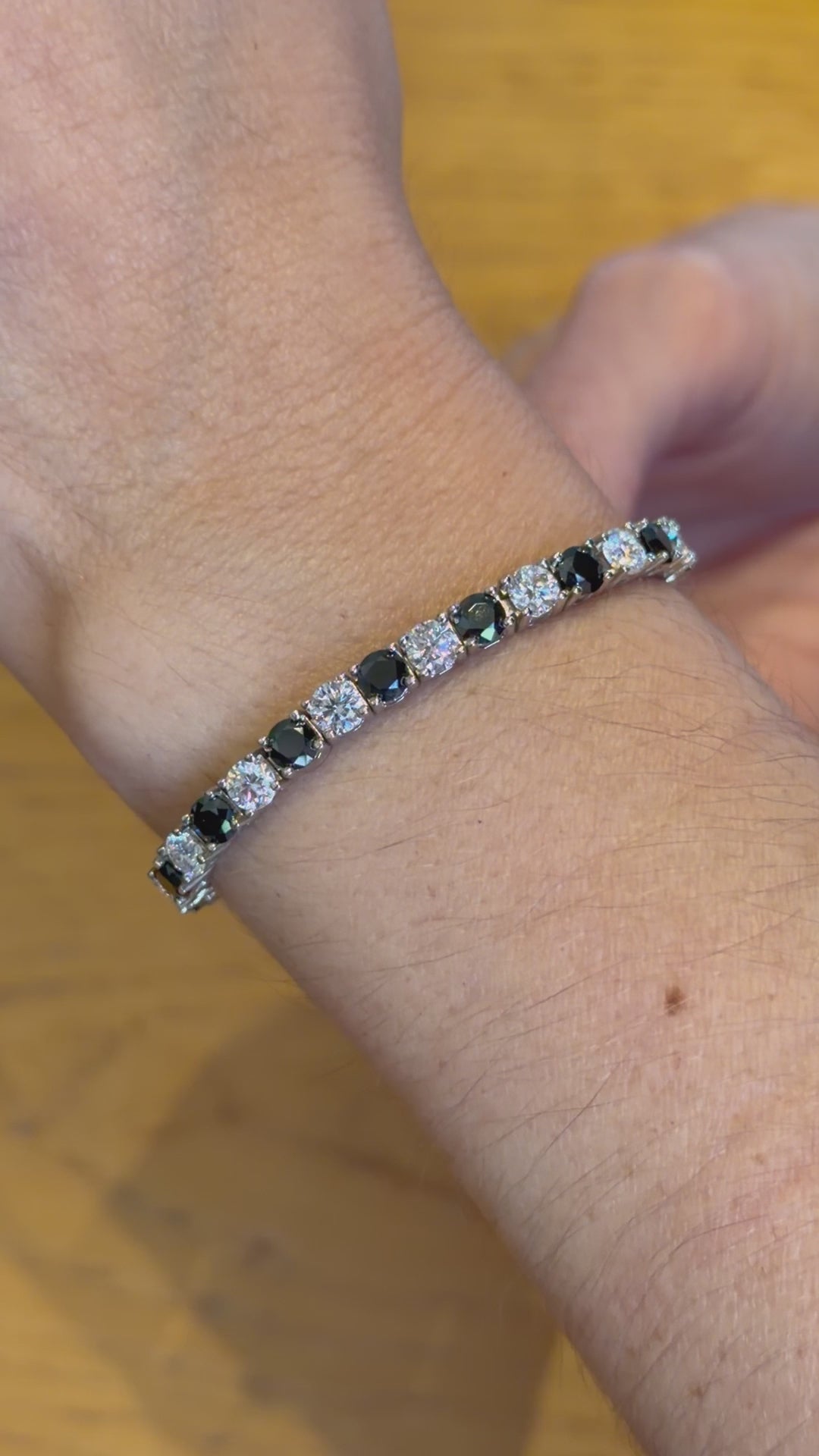 Pulsera Tenis de Plata con Moissanita Blanca y Negra 4mm